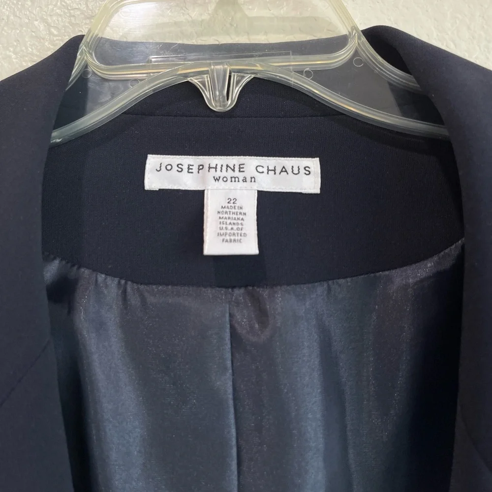 Women’s Navy Blue Josephine Chaus Blazer, Size 22 - Picture 3 of 7